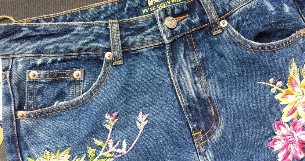 2017 Europe and the United States women\'s three-dimensional 3D heavy craft bird flowers before and after embroidery high waist Slim straight jeans large code system 46 yards (15)