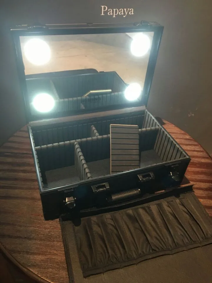 makeup box (1)