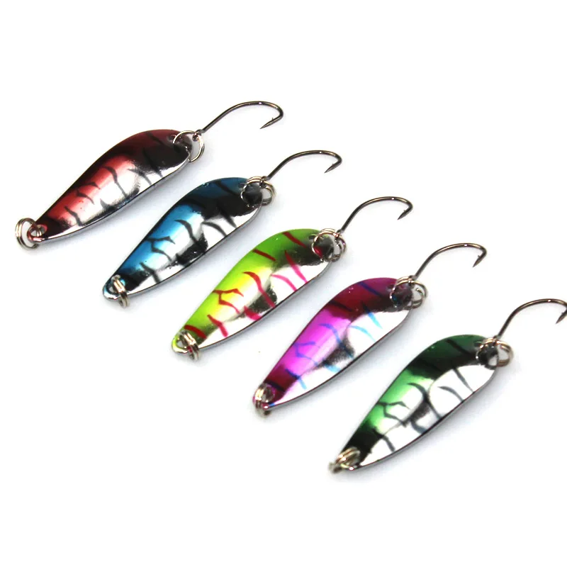 

Anzhenji 2017 4.2cm 5.6g 5pcs/lot Lures Sequin Spoon 5 colors Noise Paillette Treble Hook Plastic Metal Fishing Lure Hard Bait