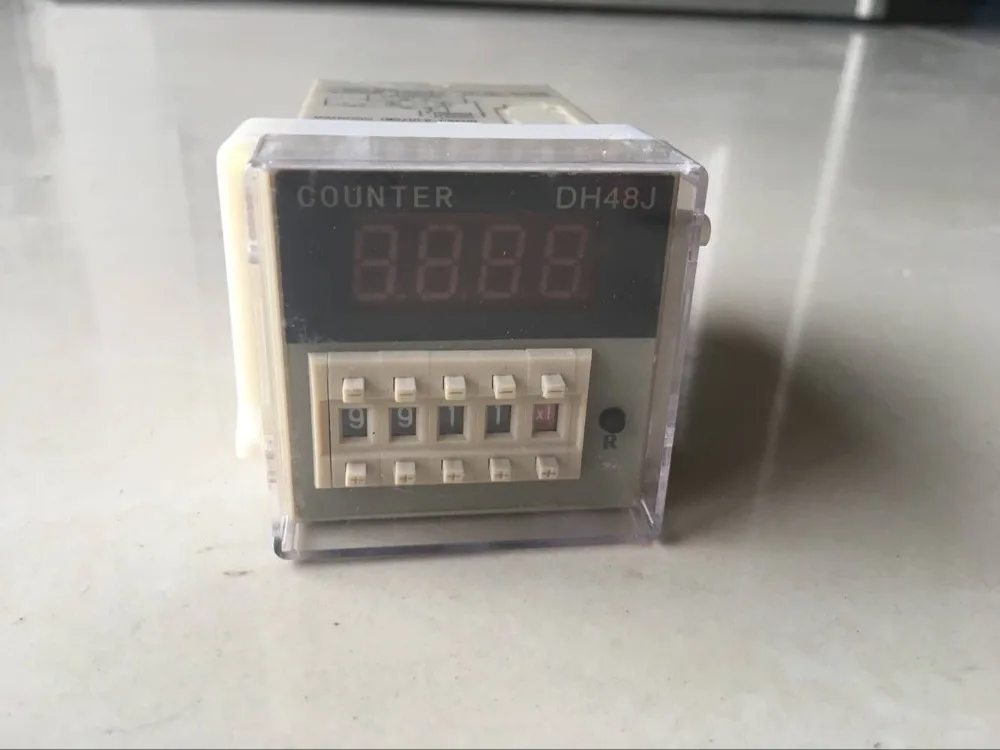 

5pcs DH48J Digital Display Counter Counting relay 1-999900 8 Pin 12VDC 24VDC 110VAC 220VAC