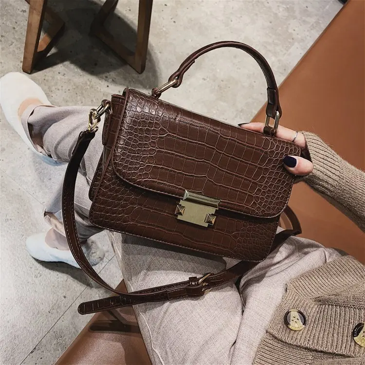 

2019 new wave Korean version of the wild Messenger bag fashion texture shoulder bag portable small square bag