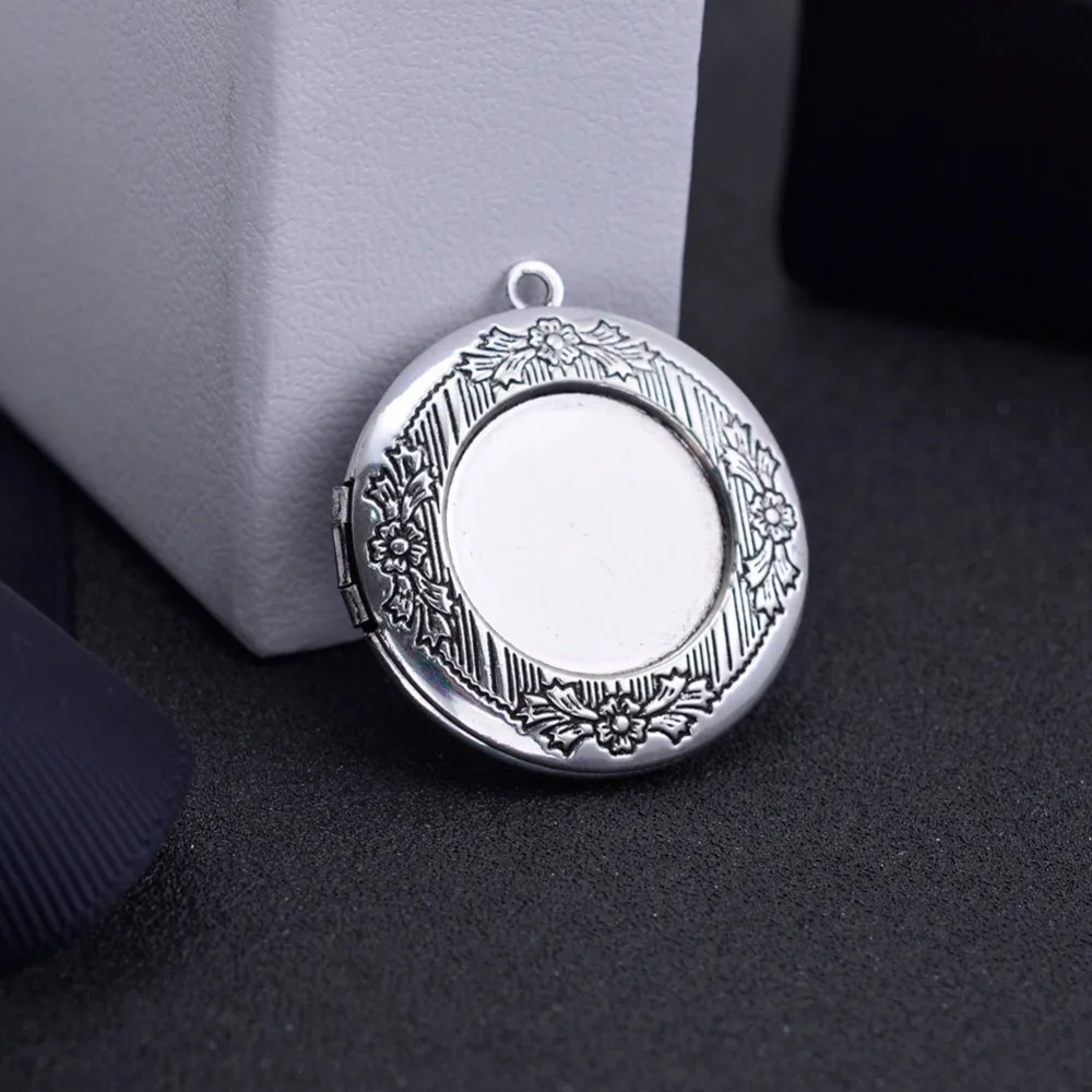 10Pcs 32mm Antique Silver Round Brass Diffuser Necklace Locket For