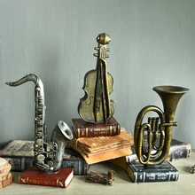 Antique Imitation Resin Musical Instrument Violin Saxophone Trumpet Model Coffee Shop Bar Home Decor