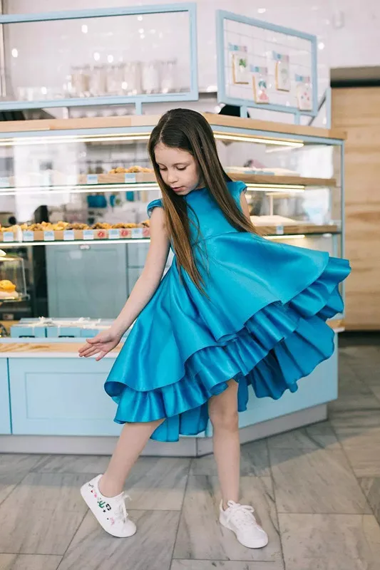 cute-blue-girls-birthday-pageant-dresses-with-jewel-neck-hi-lo-ruffle-simple-satin-wedding-guest-dresses.webp (1)_
