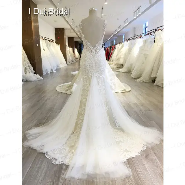 Mermaid Bare Back Wedding Dress Spaghetti Strap Lace Appliqued