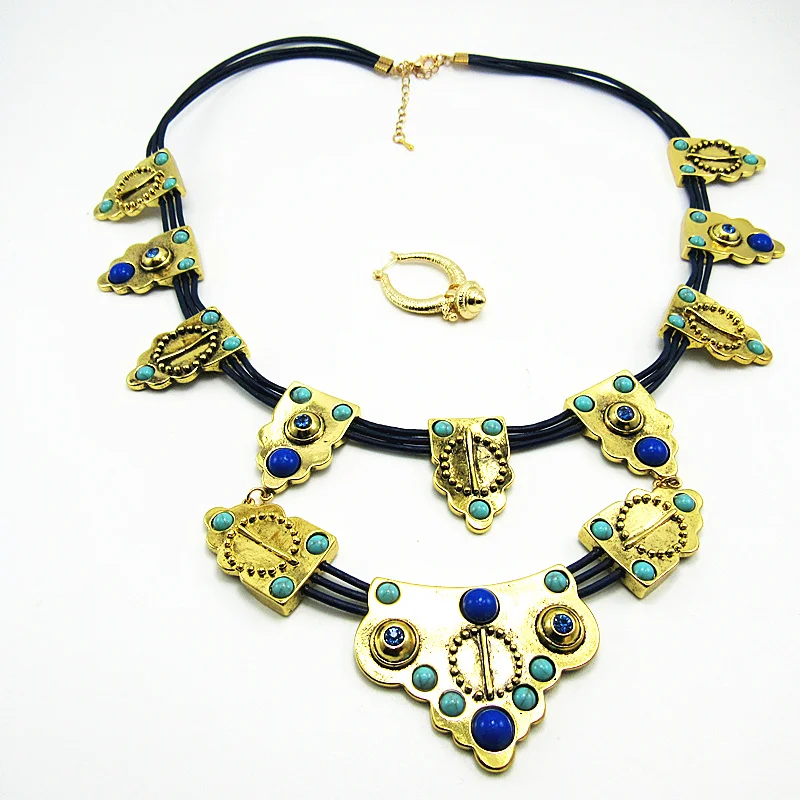Baratos 2019 nuevo colgante Aladino Will Smith lámpara para Cosplay Dios collar resina aleación de zinc cuero cuerda collar