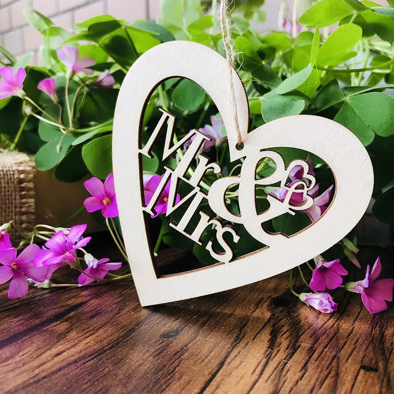 wood heart MR MRs Wedding tag (1)