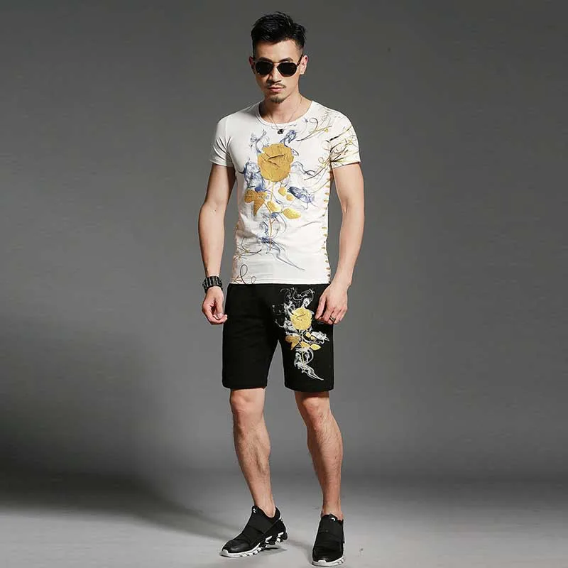 Summer Retro Gilded Rose Floral Two Piece Short Sets Tracksuit Men Tshirt Set with Shorts Half Pants Casual Slim Fit T-shirt Summer Retro Gilded Rose Floral Two Piece Short Sets Tracksuit Men Tshirt Set with Shorts Half Pants Casual Slim Fit T-shirt