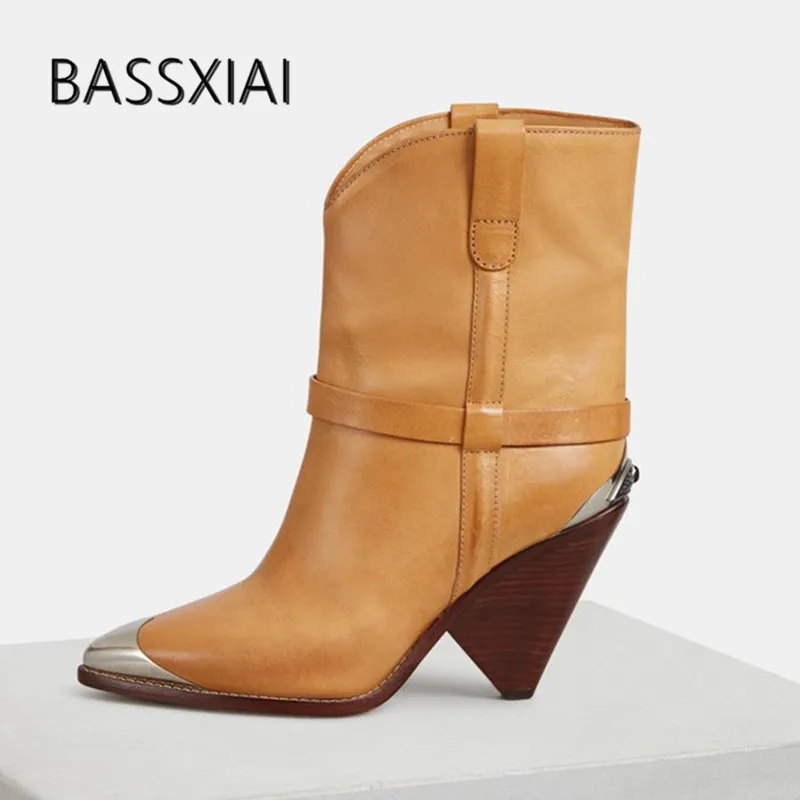 

2019 Retro Yellow Leather Ankle Boots Women Pointed Toe Metal Decor Strange Wedges High Heel Boots Women Martin Boots