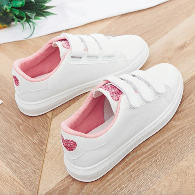 

Women Sneakers 2019 Fashion PU Leather Women Casual Shoes Lace-Up Flats Platform Spring Love Bling Breathable White Women Shoes