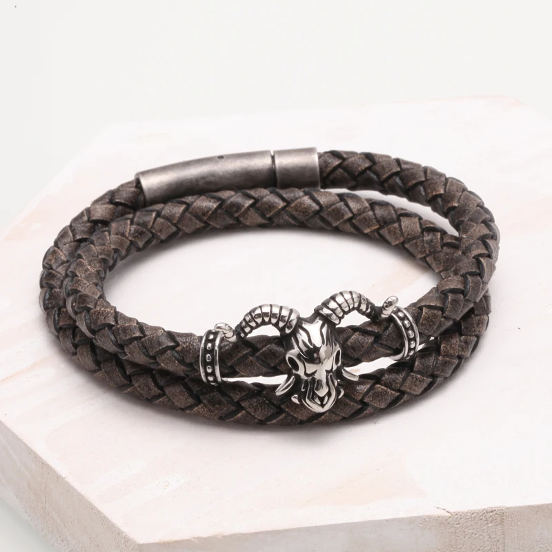 

Mcllroy Classic Multi-layer Genuine Weaving Leather Bracelet Men Women Magnet Cow Head Accessaries Stainless Steel Jewelry 2019