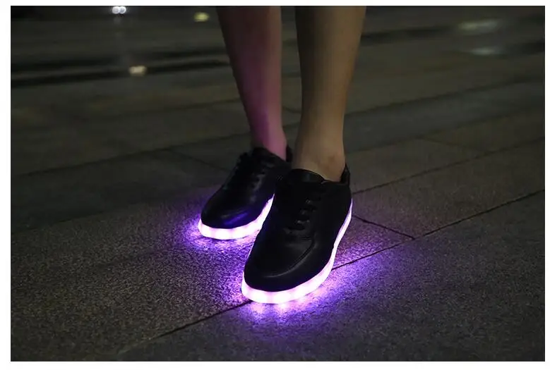 Размеры 27-45 Яркая обувь с зарядкой usb светящиеся кроссовки, со светодиодами тапочки свет Девушка светодиодный обувь Детские светящиеся кроссовки