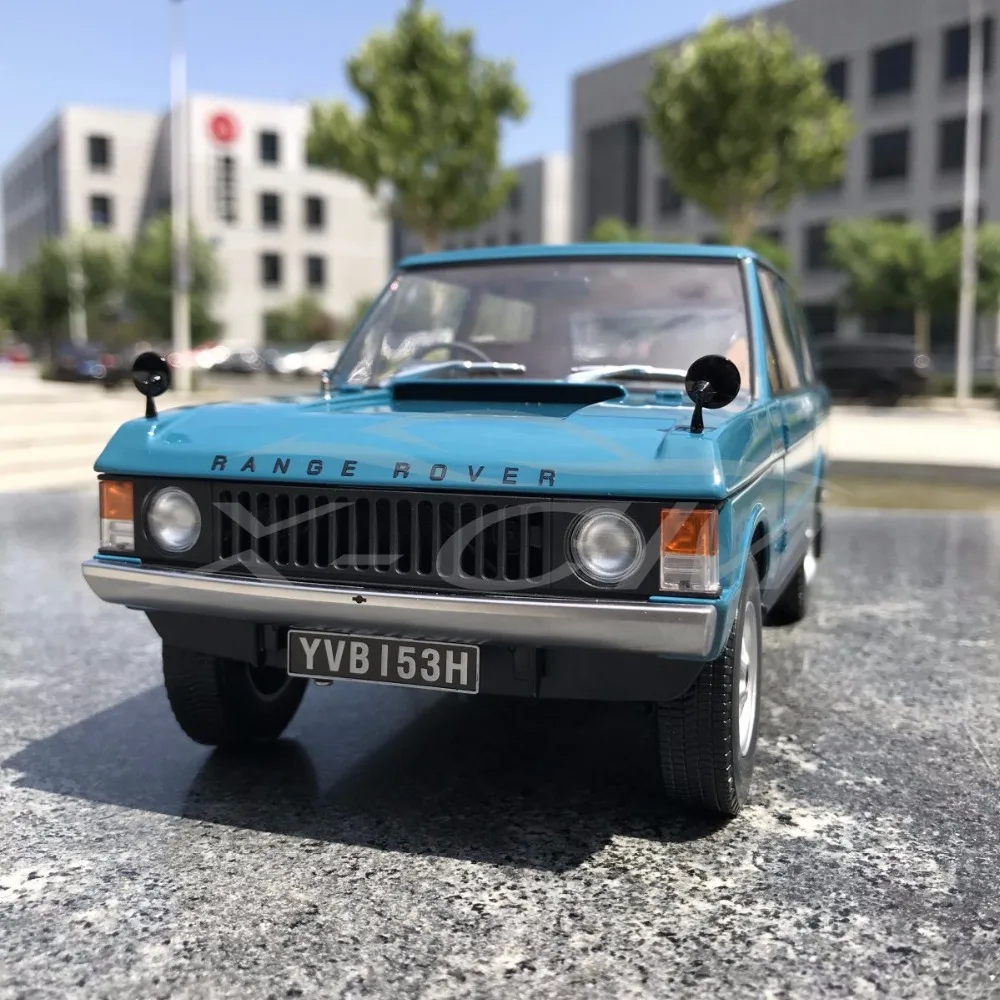 Литая под давлением модель автомобиля почти настоящая 1970 1:18(синий)+ маленький подарок