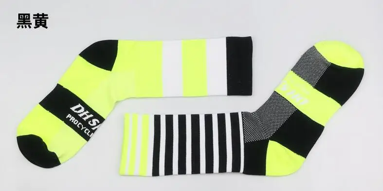 Новинка, высококачественные профессиональные носки для велоспорта, удобные носки для шоссейного велосипеда, брендовые Компрессионные носки для гоночного велосипеда - Цвет: GreenBlack