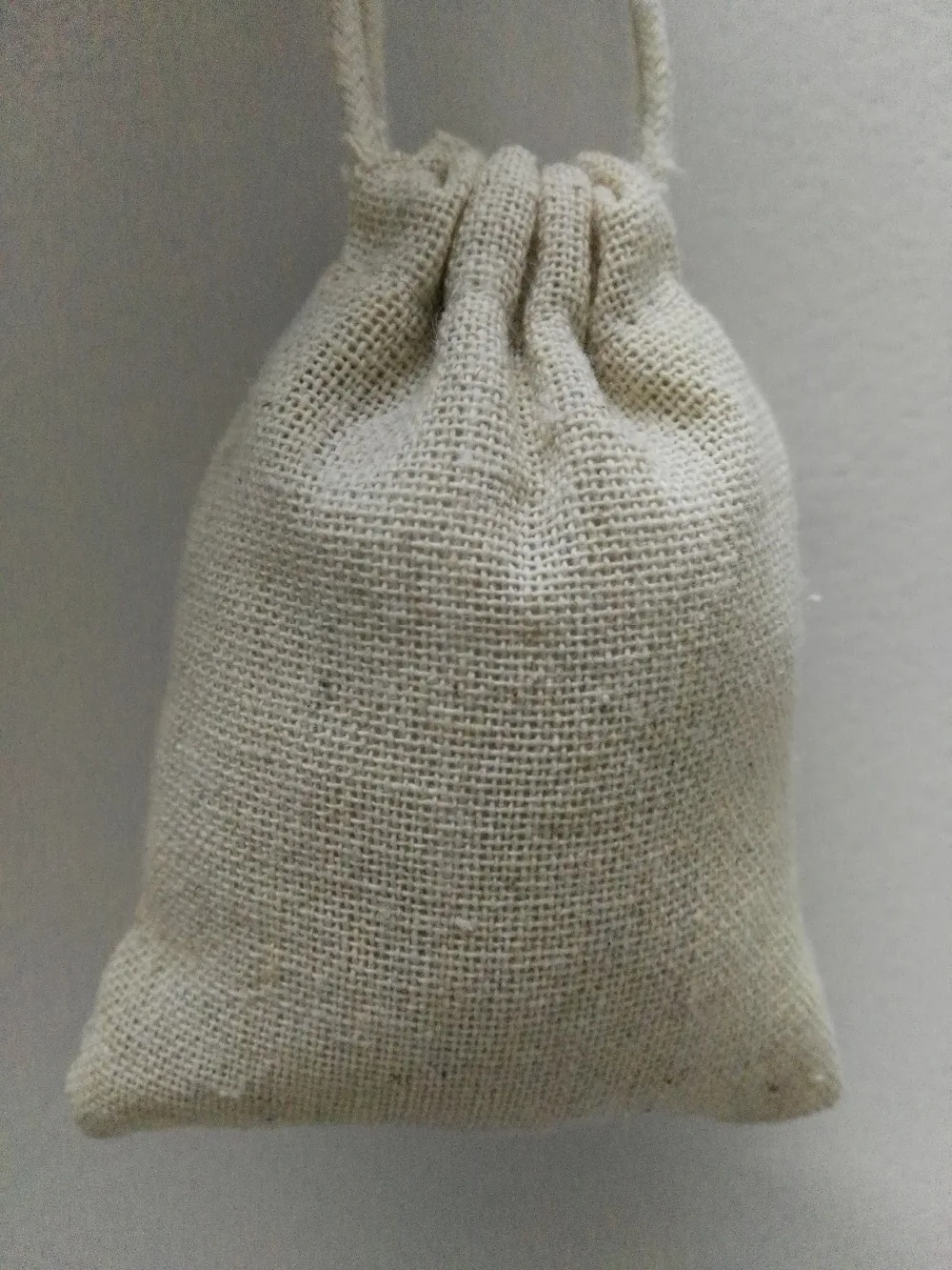 

SPECIAL SALE 20/lot 12*15cm overlocked Cotton Linen small drawstring bag Gift Pouch Easter Christmas Wedding necklace jewelry
