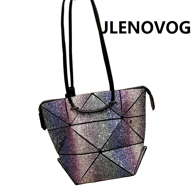

Single shoulder diagonal portable soft spring new tide female simple fashion geometric pattern deformation multi-function bag