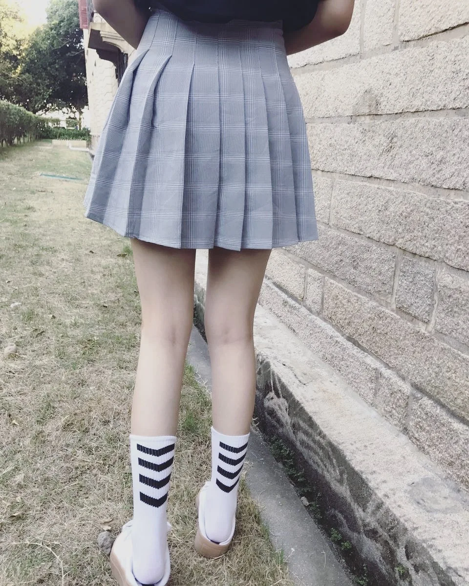 Длинная секция хлопка японский уличный модный бренд Harajuku черно-белые полосатые спортивные чулки для роликовой доски