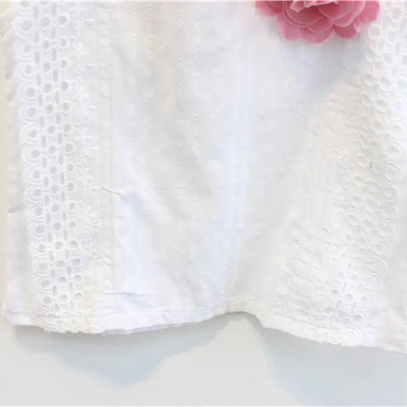 2163585061_2052641589_