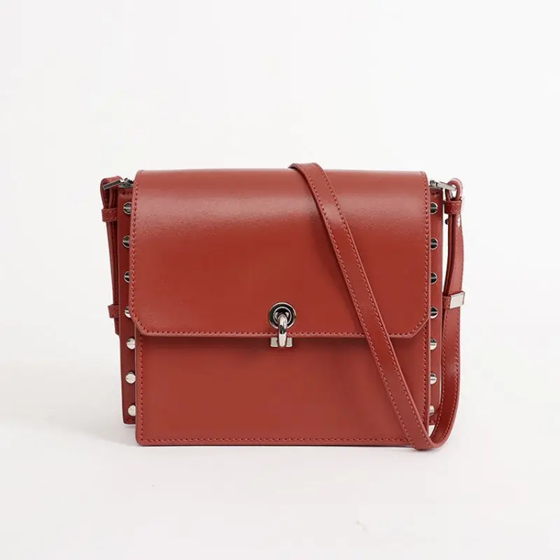 

LOEIL Ms. Messenger's small square bag new high-end fashion trend postman leather handbag lock