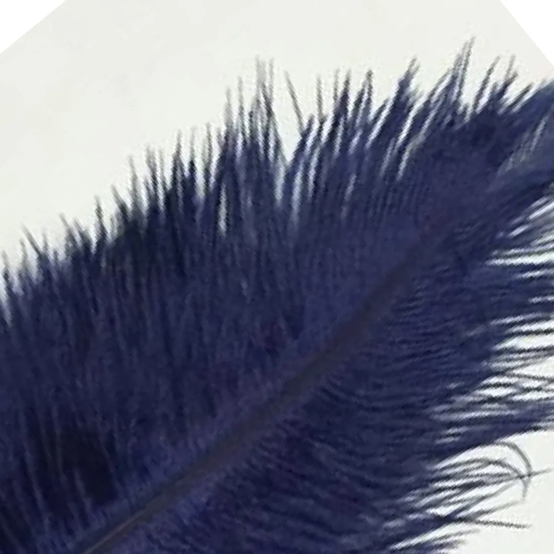 Отличные дешевые 10 шт темно-синие страусиные перья 20-25 см Свадебные украшения Аксессуары для оперения красивые поделки
