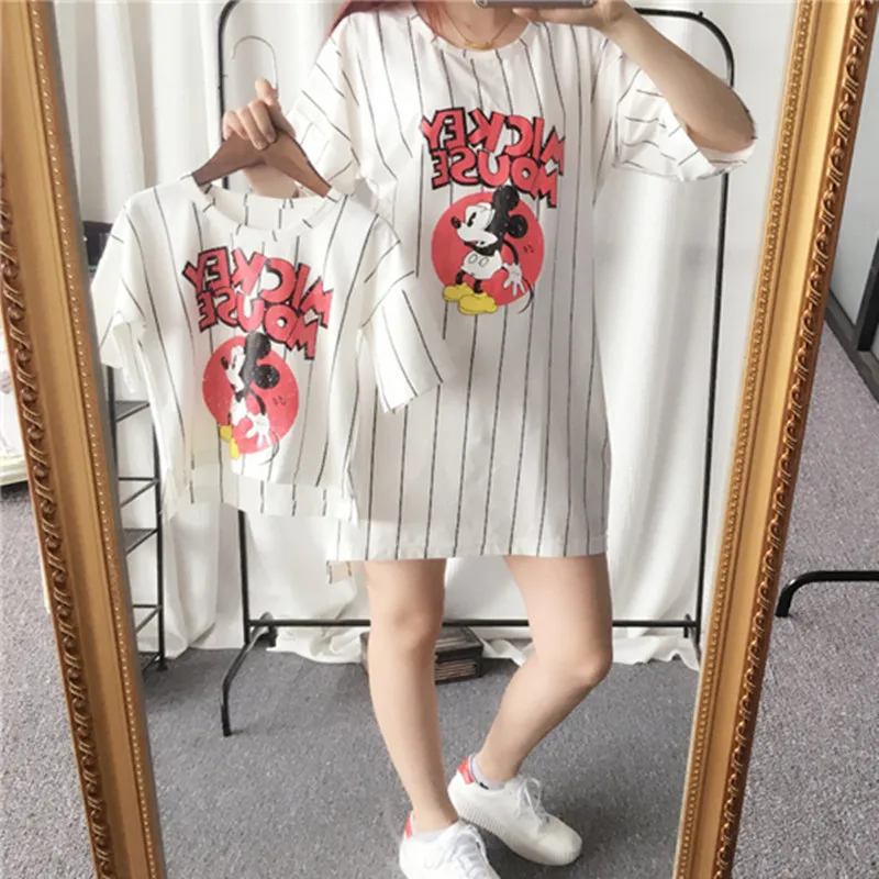 

Girls T Shirt Summer Family Matching Mom Son Outfits Mother Daughter Dresses Cotton Striped Animal Baby Clothes Boys Mom Shirts