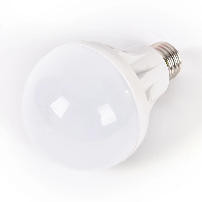 

Portable Camping Light LED Outdoor E27 3W 5W 7W 9W Emergency Light Bulb Rechargeable Battery Smart Light Bulb With Switch