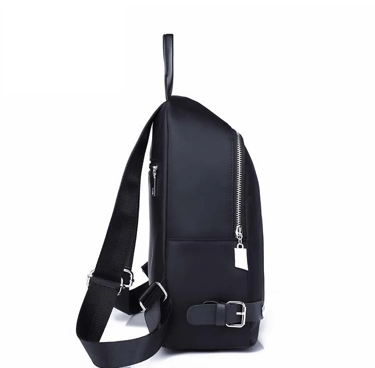 4447925947_1222277679