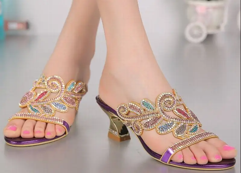 Casual 2018 Chaussures Pantoufles Confortable Luxe Hauts Femmes Chaude Noce Nouvelle Cristal Dames Sandales Mode Purple gold Med Vente De Talons w4vaq5cT