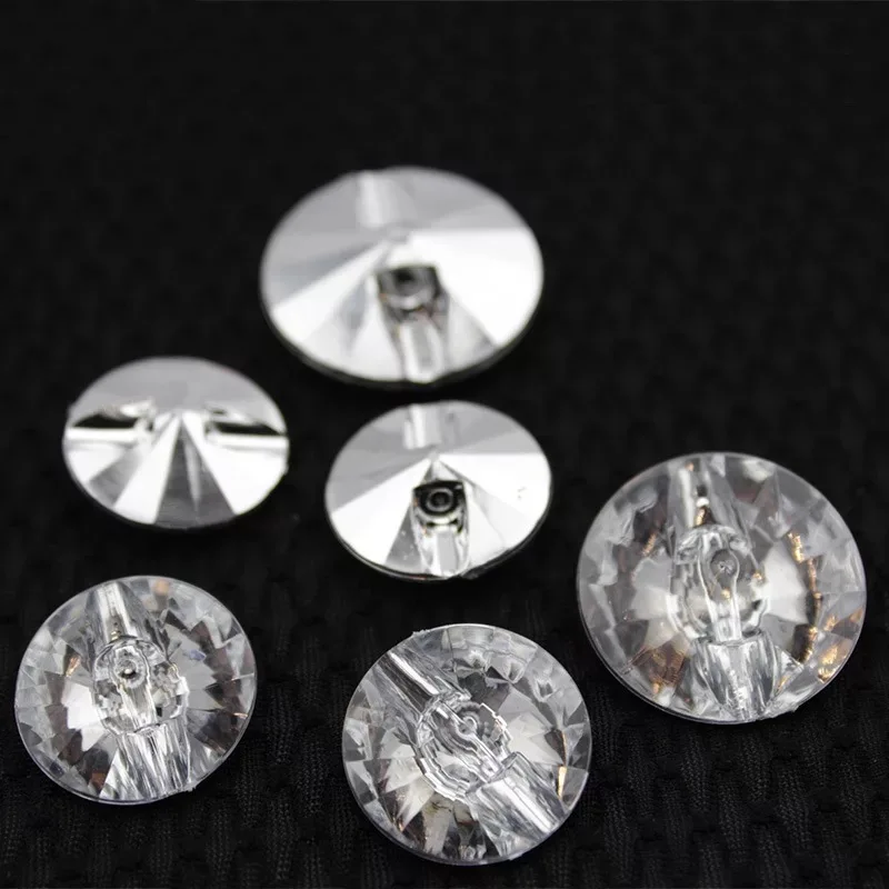 

100pcs 10/12/15/18mm Acryl buttons 2 holes Imitation crystal diamond button Clothing accessories shoes Coat shirt spinning DIY