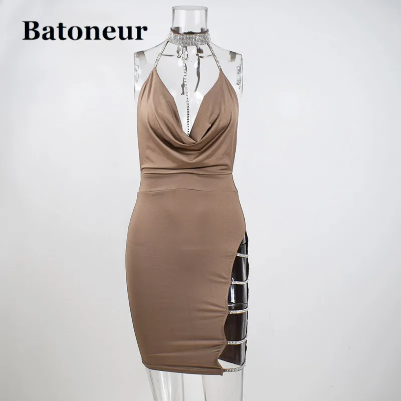 Colysmo-Women-Sexy-Halter-Crystal-Sequin-Dress-Backless-Metallic-Diamond-Bandage-Club-Bodycon-Dress-Party-Christmas (3)
