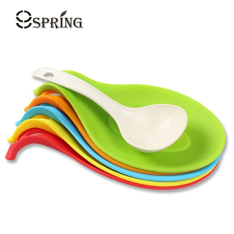 

1pc Silicone Spoon Rest Heat Resistant Spatula Holder Tableware Placement Mat Silicone Table Accessories Kitchen Cooking Tools