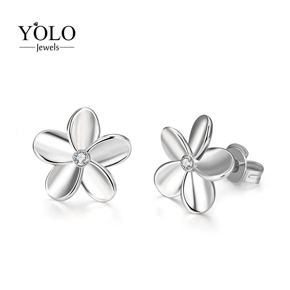 

Silver Color Crystal Flower Shape Stud Earrings with Rhinestone Simple Style Jewelry Fashion 2018 Wedding Jewelry for Women