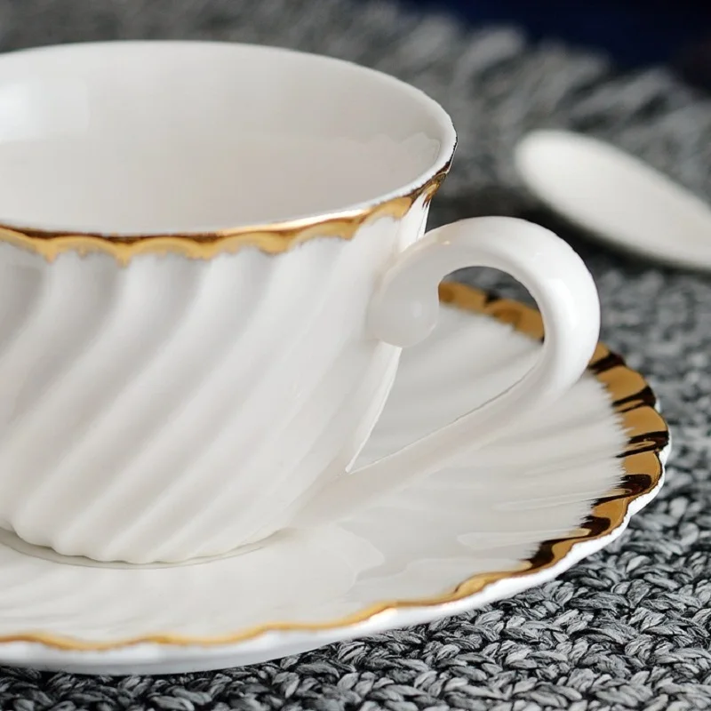

christmas Yuwen Ceramic Coffee Cup and Plate Exquisite Coffee Cup Plate Set Hotel Club High-grade Coffee Cup and Spoon