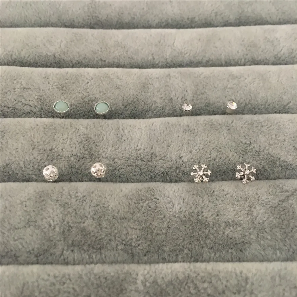 

CUTE SMALL RHODIUM PLATING MINT STONE SNOW FLOWER HOLLOW BALL STUD EARRING SET FOR GIRL WOMEN