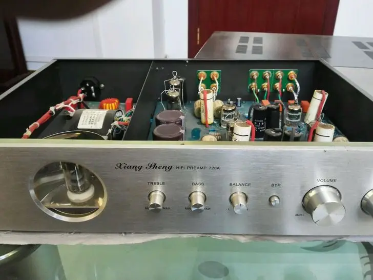 XiangSheng 728A вакуумный трубчатый предусилитель 12AT7 12AU7 6Z4 с тоном (100 240 В)|Усилители
