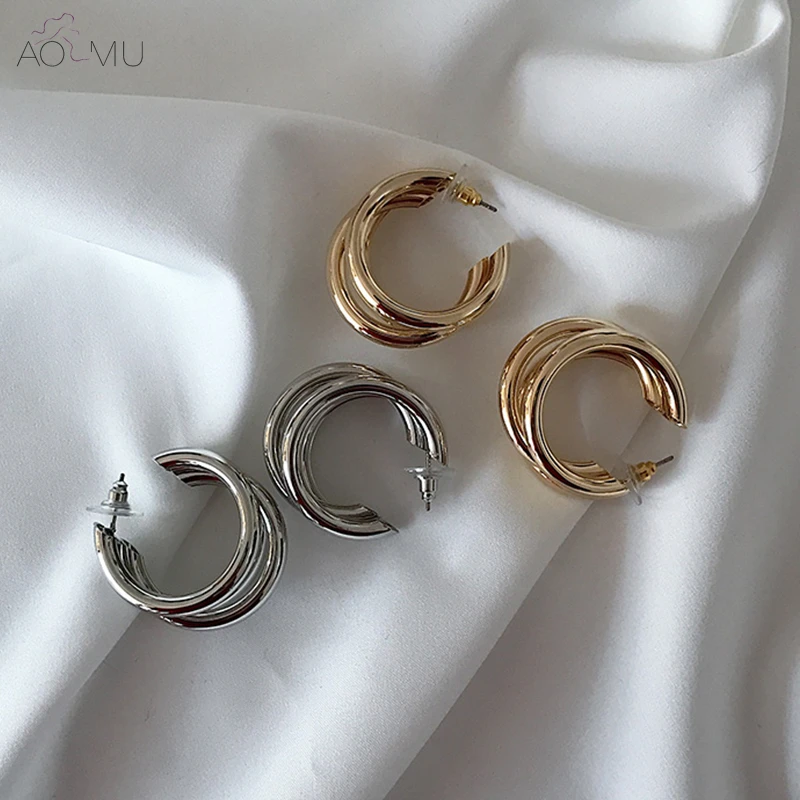 

AOMU New 2018 Korea Metal Gold Three Round Circle Stud Earrings Set C Shape Shape Earrings For Women Girl New Year Gift