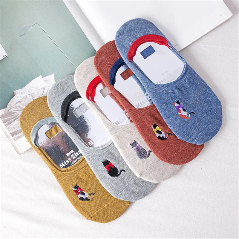 Dreamlikelin Woman Summer Socks Invisible Non-Slip Cat Sneakers Socks For Women Cotton Cartoon Animal Slippers