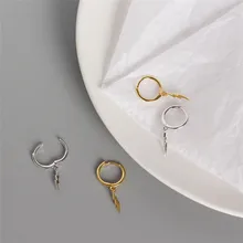 Женские серьги, 925 пробы, серебро, молния, серьги-гвоздики, модный стиль, для девушки, гламурные серьги, модные элементы, ювелирное изделие