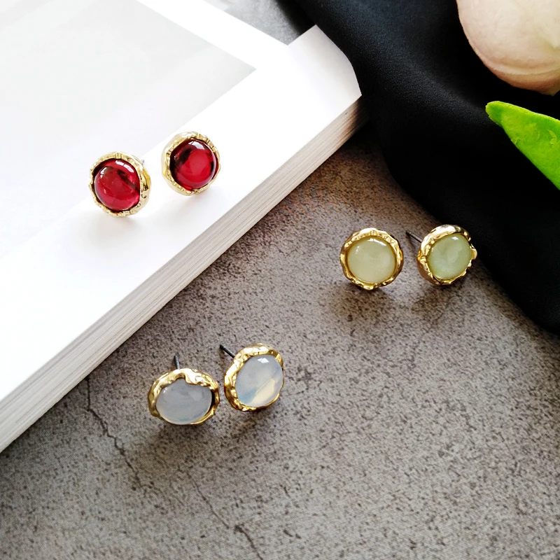 The new red round stud earrings Simple retro fashion earrings wholesale