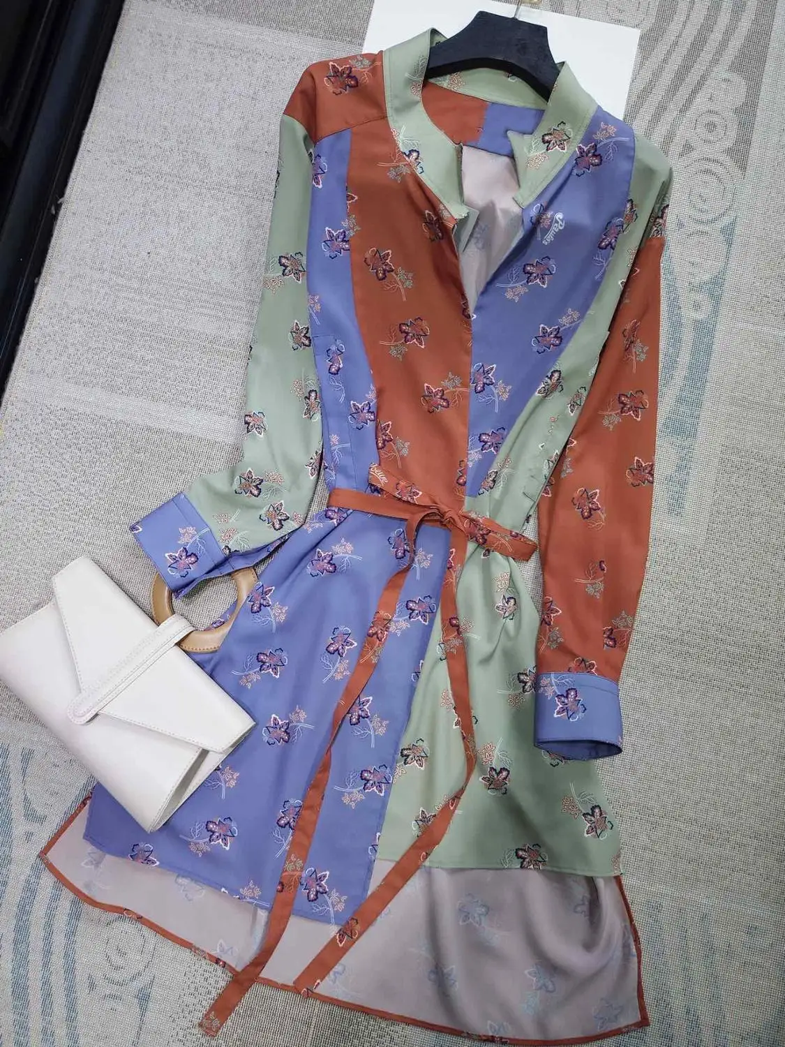 

2019 new ladies fashion long sleeve colorblock print dress 0523