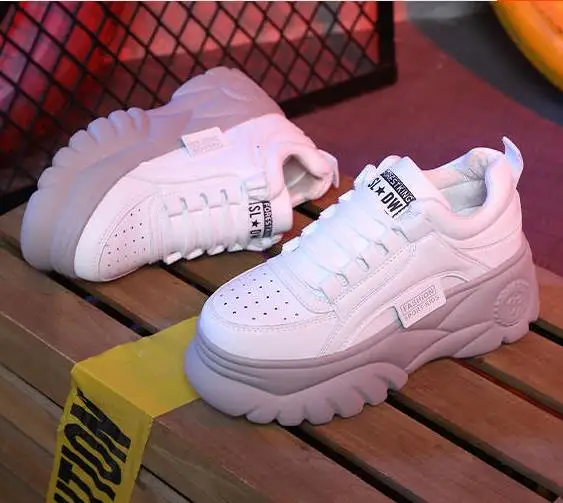 New Women casual shoes Thick bottom Sneakers Fashion Vulcanize Shoes Woman Leather Platform Shoes Women Chaussure Femme