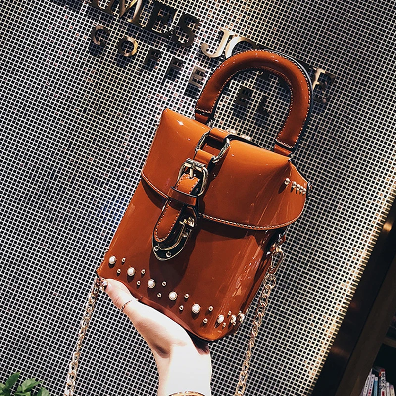 

Rivet Women Small Day Clutch PU Fashion Lady Chain Shoulder Handbags Causal Style Party Evening Bags Brown Black Green Color Bag