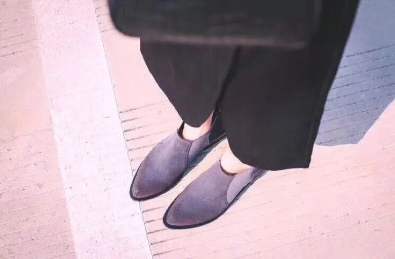 Г. новые женские осенние кожаные ботильоны короткие ботинки «Челси» трендовая обувь на плоской подошве с круглым носком и эластичным поясом