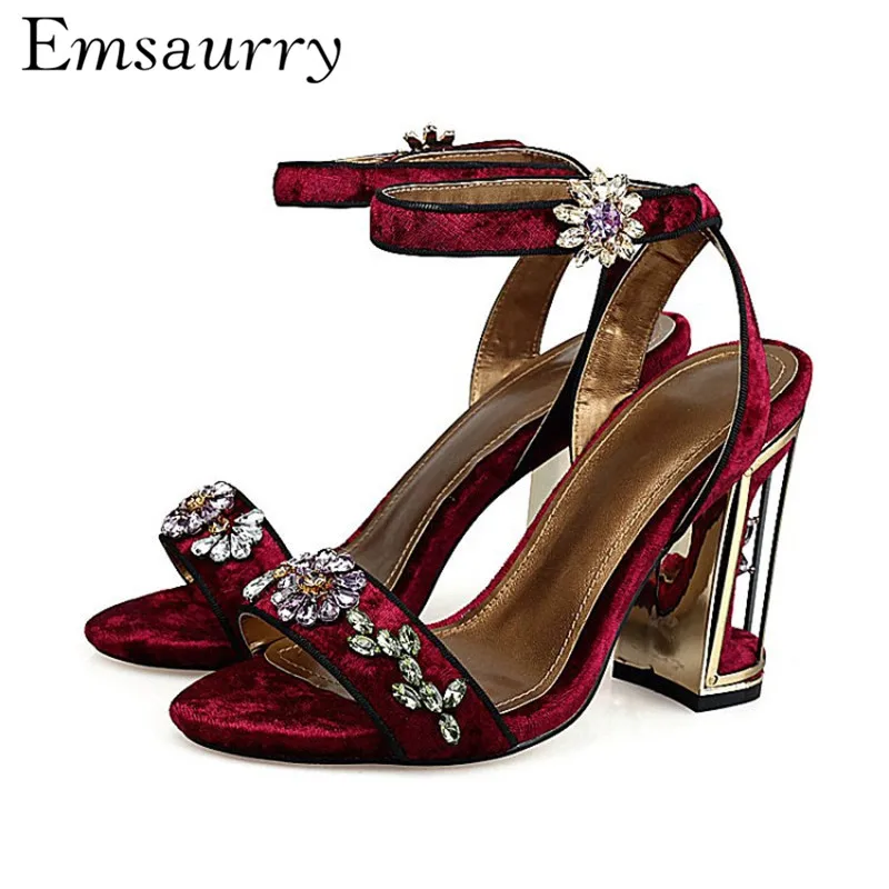 

Luxury Claret Velvet Bridal Wedding Shoes Ankle Strap Fretwork High Heel With Crystal Flower Gladiator Sandals Women