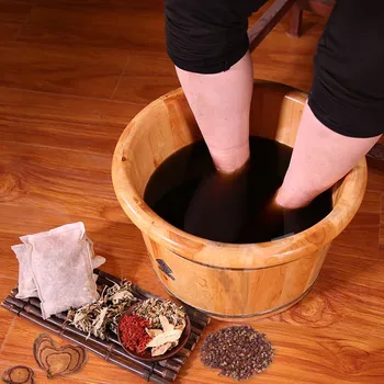 

6 flavors Useful Wormwood Foot Care Bath Spa Bubble Soak Feet Powder Home Health 2 bags Maquiagem
