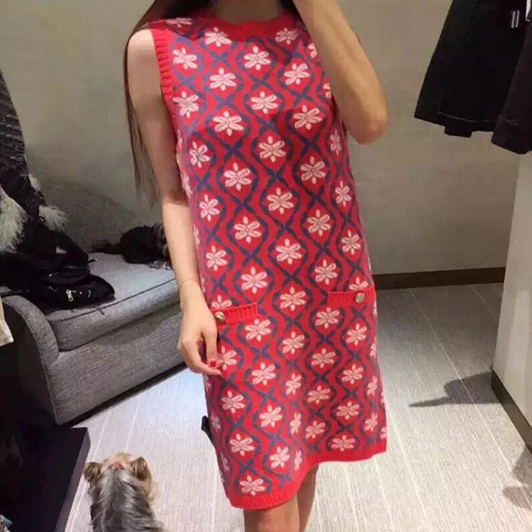 

High Quality French Fashion Stlye Autumn And Spring 2017 New Flower Pattern Knitted Sleeveless Wool Sweater Dress for women Red
