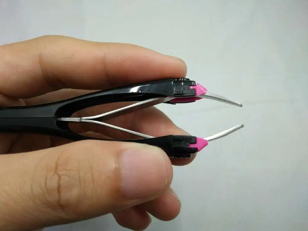 Automatic Retractable Eyebrow Tweezers For Girl Female Forceps Beauty