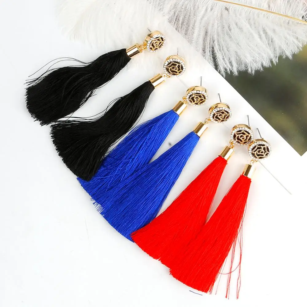 Женские серьги с кисточками длинные из белого и красного шелка|designer earrings|earrings