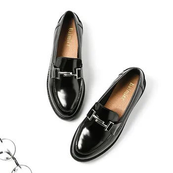 

2018 Metal Buckle Decoration Oxford Shoes Woman Patent Leather Moccasins Flats Ladies Girls Casual Loafers Espadrilles Creepers