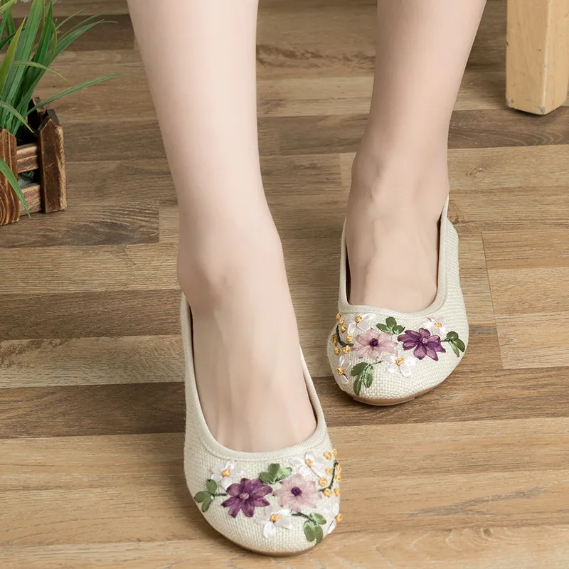 

Comfortable Round Toe Student Flat Shoes Woman 2018 New Flower Casual Women Shoes Cotton Fabric women flat shoes
